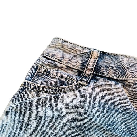 10/$25🦋 Decree Pink Ombré Acid Wash Mid Rise Denim Cutoff Shorts - Size 1 - Picture 2 of 10